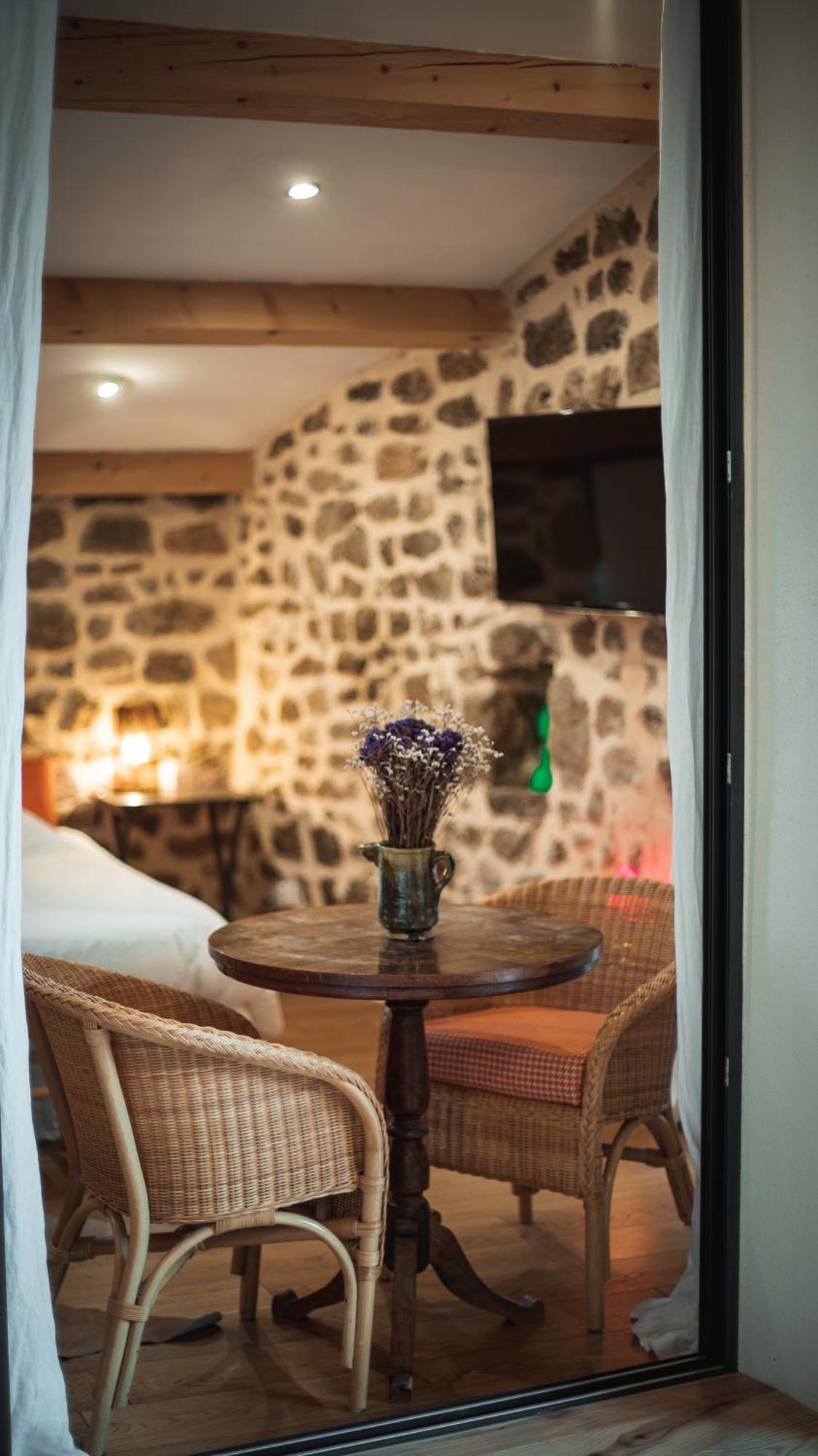 La Chomotte Otel Saint-Alban-d'Ay Dış mekan fotoğraf